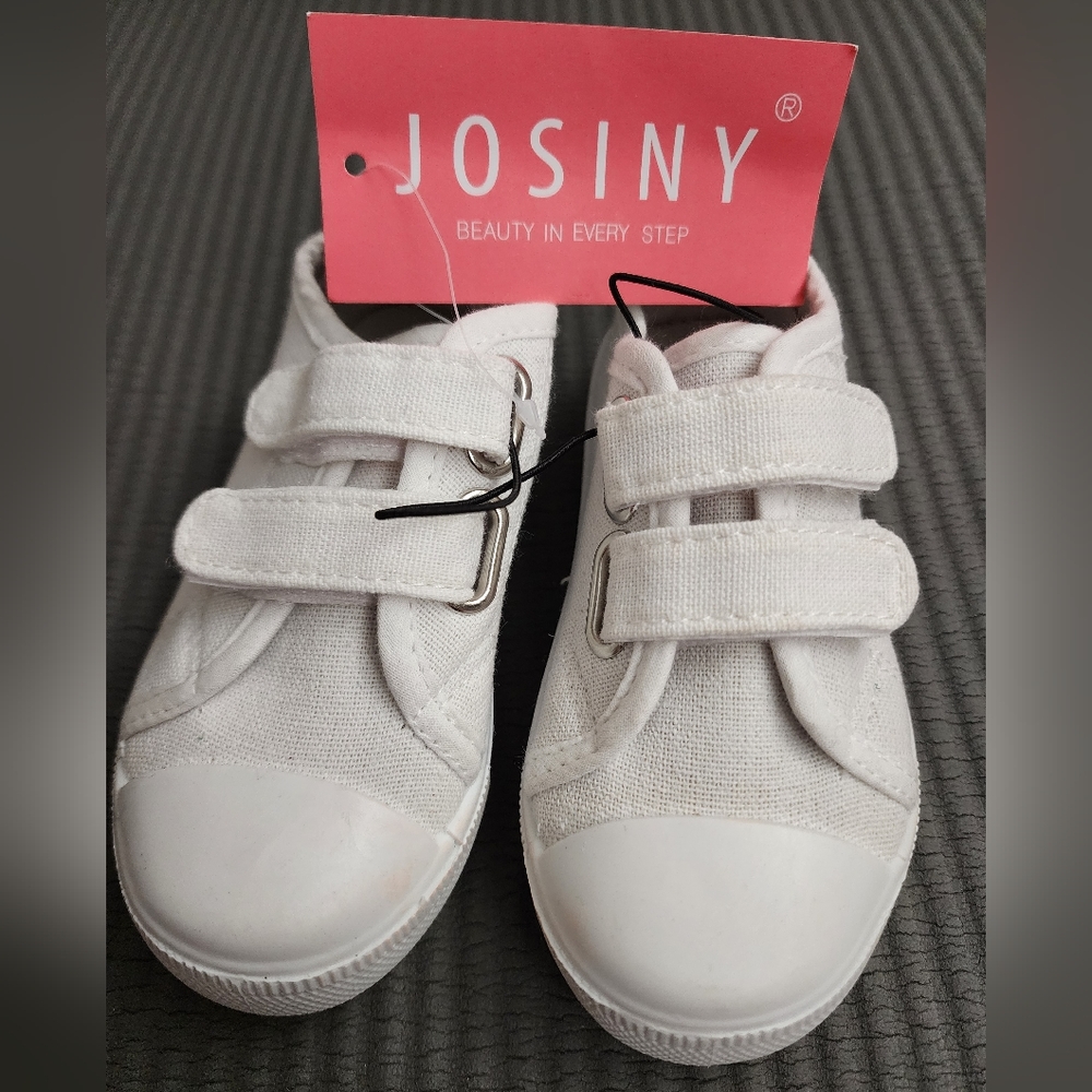 NWT Josiny Kids Unisex Boy Girl Canvas Hook & Loop Sneaker Size 6